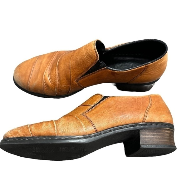 Rieker antistress size 6.5 slip on 1” low heel tan booties size 6.5 - Picture 9 of 10